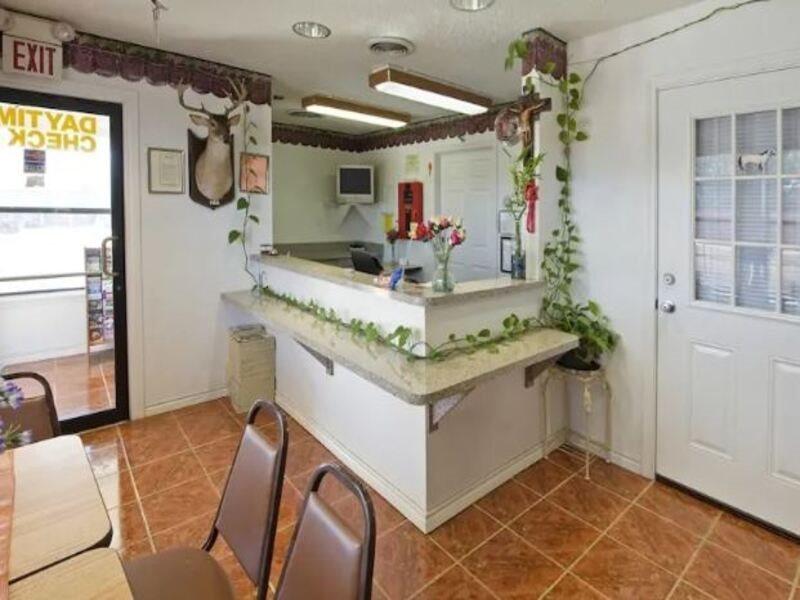 Americas Best Value Inn Уедърфорд Екстериор снимка