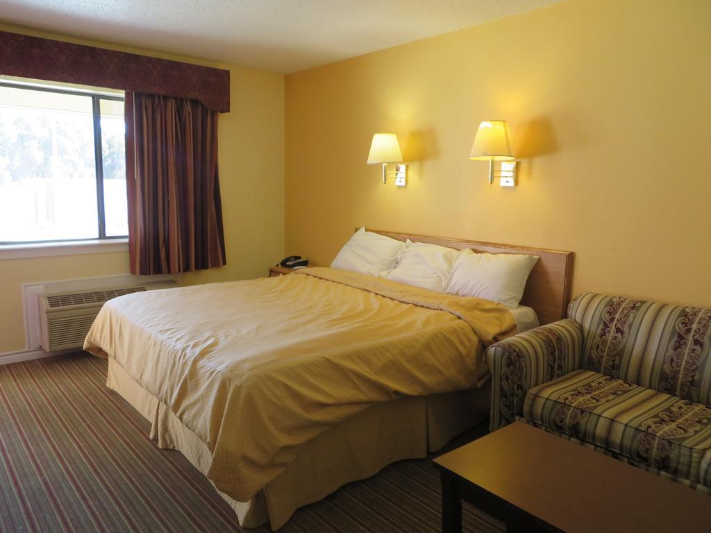 Americas Best Value Inn Уедърфорд Екстериор снимка